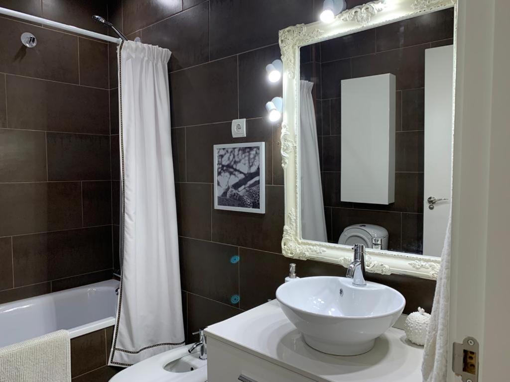 Cozy Luxury Apartments*****. The City Center فالنسيا المظهر الخارجي الصورة